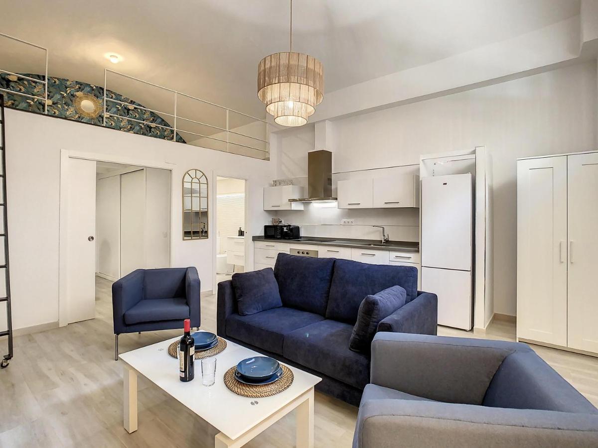 Apartcity Triana Seville Exterior photo